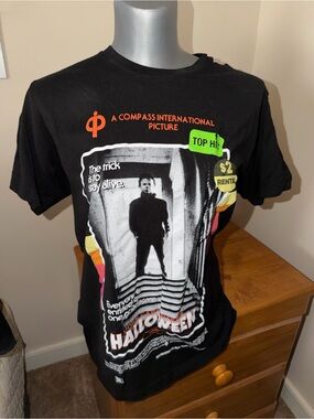 Hot Topic Michael Myers Halloween Graphic Shirt M